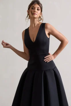 Amoret | Black Plunge-Neck Maxi Dress With Volume Hem