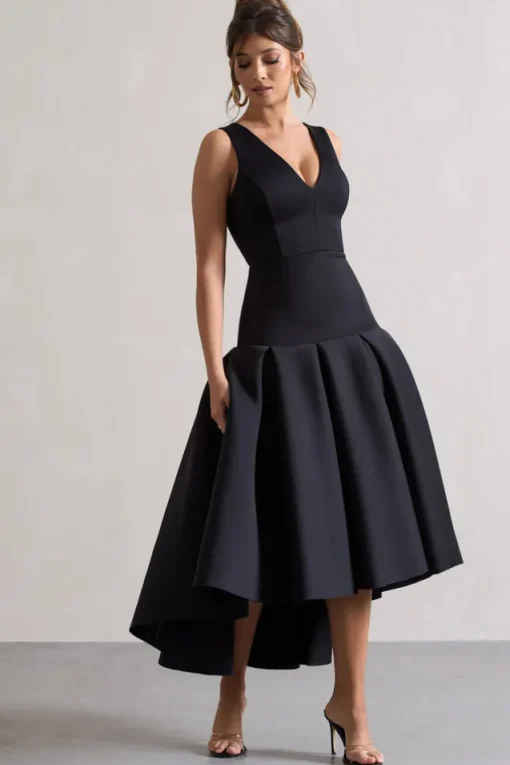 Amoret | Black Plunge-Neck Maxi Dress With Volume Hem