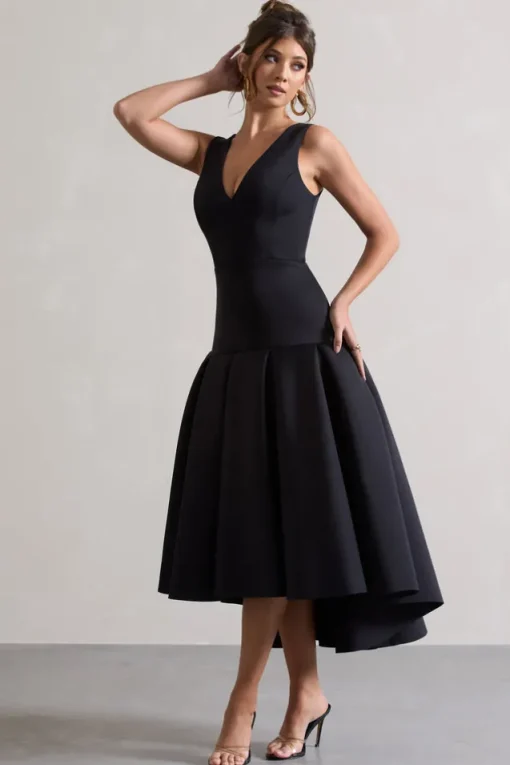 Amoret | Black Plunge-Neck Maxi Dress With Volume Hem