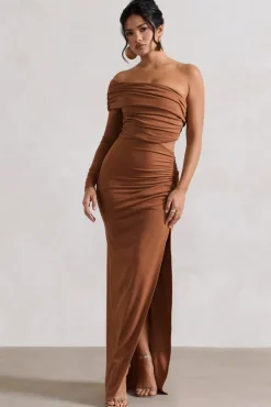 Ecuador | Camel Crinkle Asymmetric One-Sleeve Cut-Out Maxi Dress