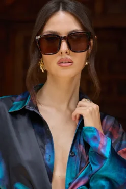 Fyn | Otra Tortoiseshell Oversized Classic Square Sunglasses