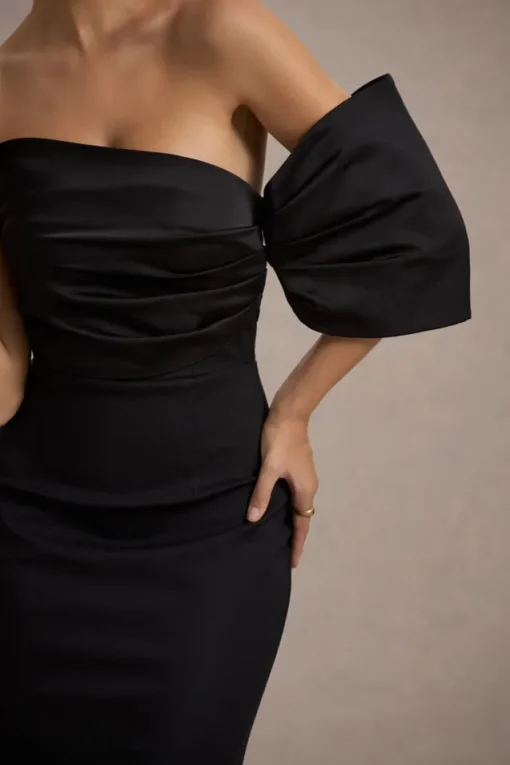 Rosora | Black Asymmetric One-Sleeve Fishtail Maxi Dress
