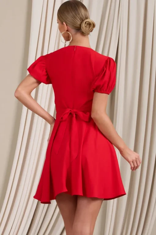Si Si | Red V-Neck Puff-Sleeved Buttoned Mini Dress